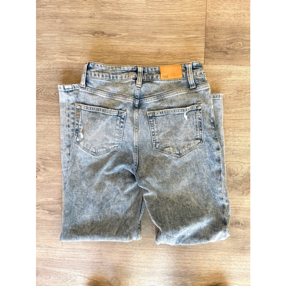 PAIGE Sarah Straight Ankle Jeans - Picture 6 of 8